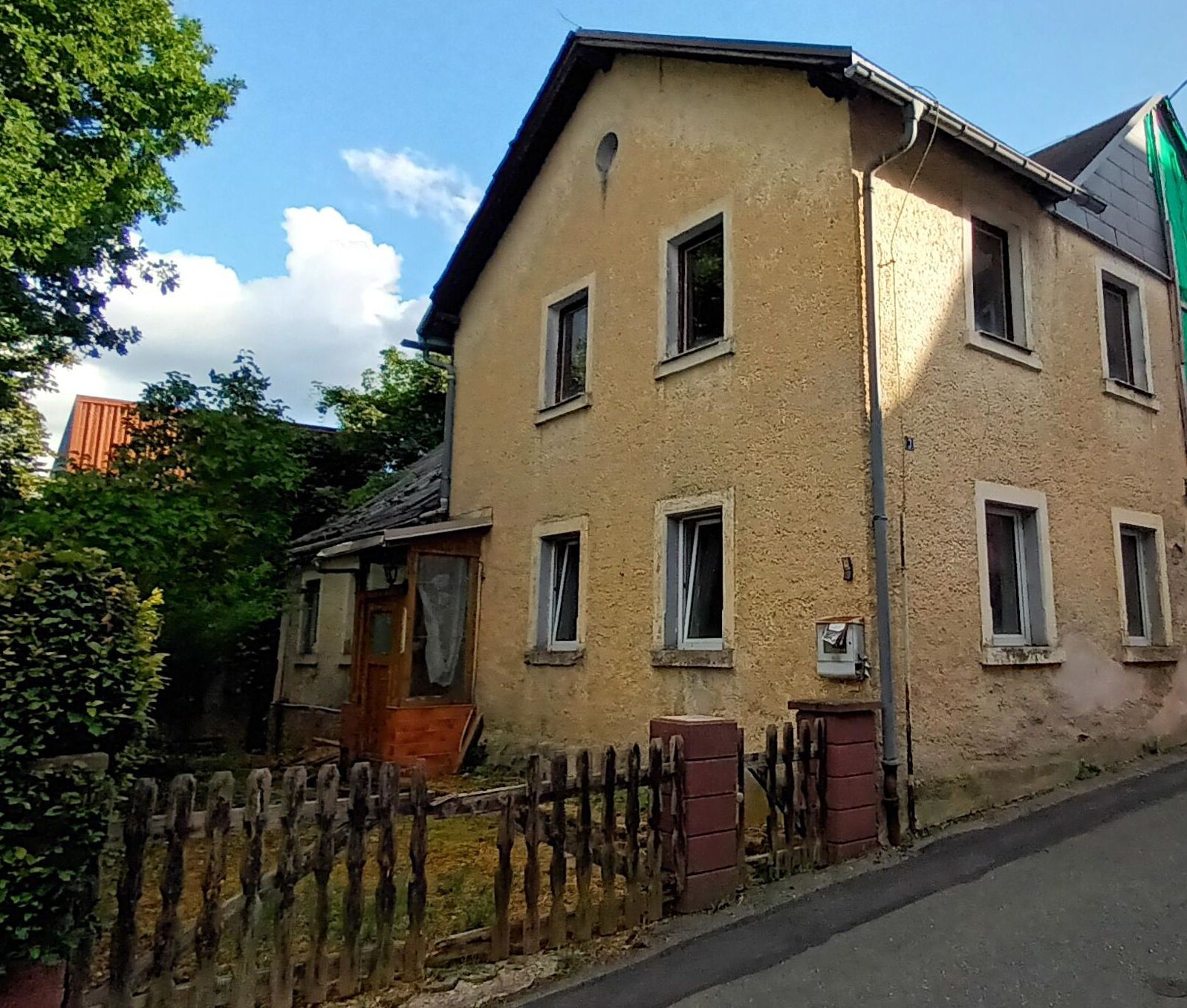 Außenansicht des 1-Euro-Hauses in Nordhalben